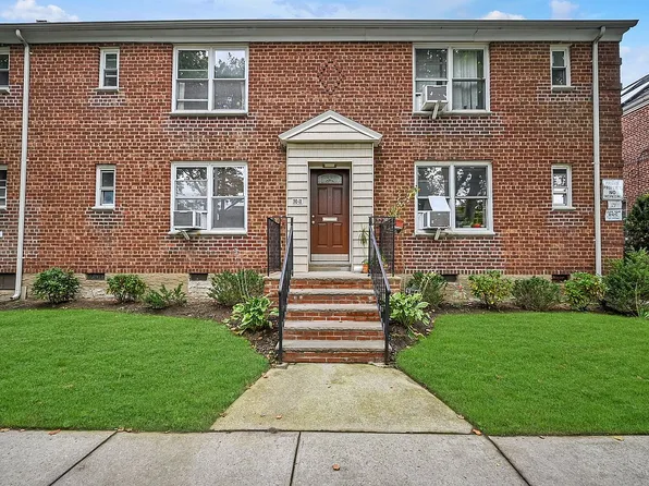 192-11 37th Ave Unit 204, Queens, NY 11358