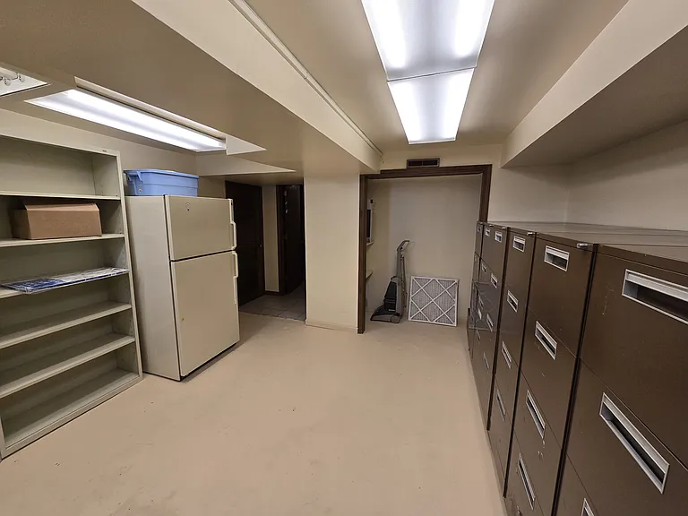 216 S Spring St — Photo 15