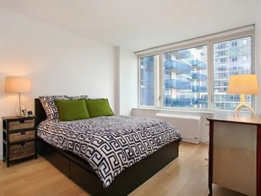 Rented by Corcoran | media 18