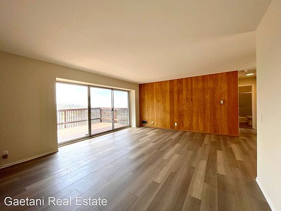 2nd image of 415 Warren Dr #12