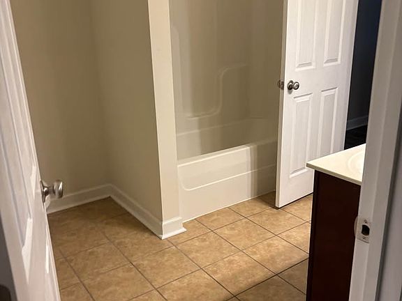 2nd image of 523 Claire Pl