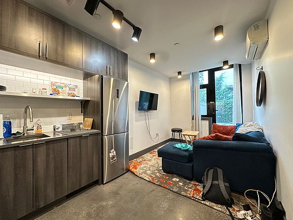 3rd image of 3 W 128th St #1D
