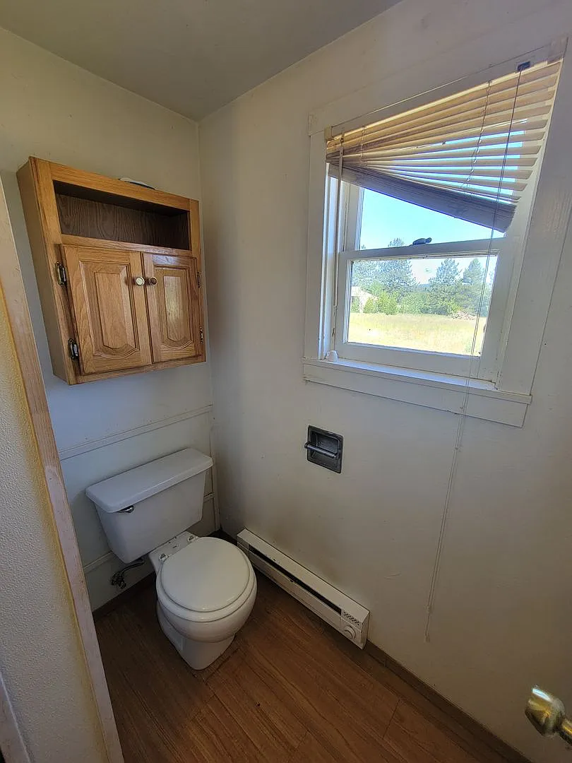 Lakeview Apartments — Photo 4