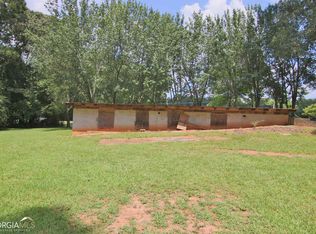 285 Banks Rd, Fayetteville, GA 30214