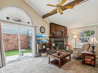 2110 Parkview Dr, Moore, OK 73170