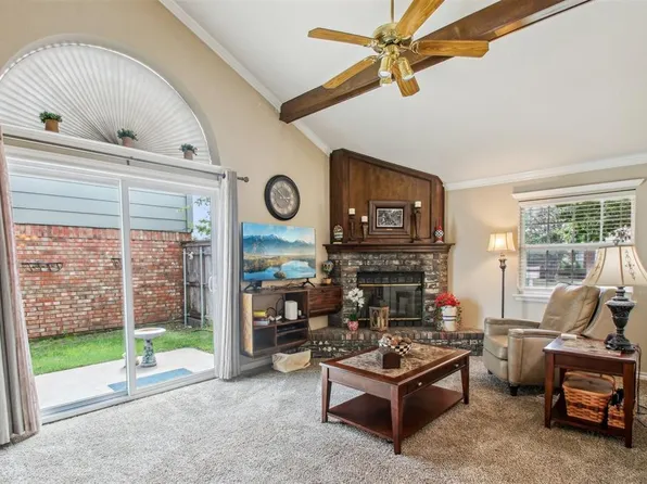 2110 Parkview Dr, Moore, OK 73170