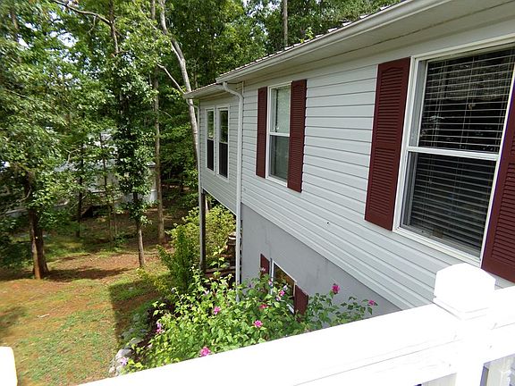 3rd image of 37 Boardman Dr