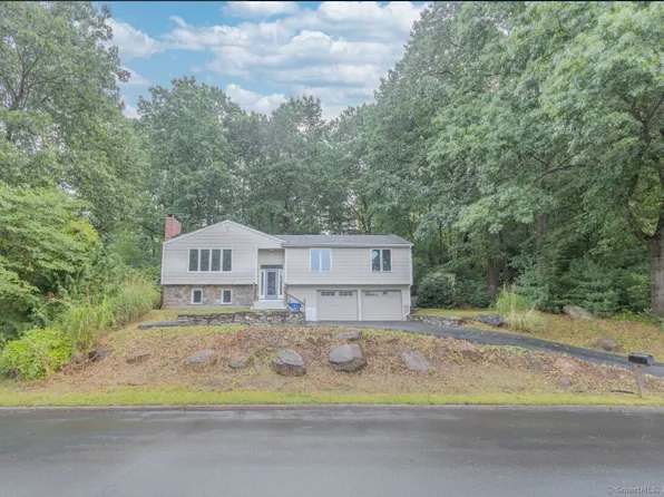 307 Grissom Road, Manchester, CT 06042