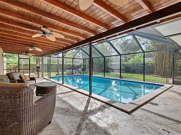 3rd image of 15715 SW 87th Ct