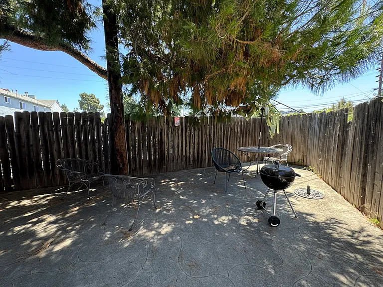 4418 Vantage Ave #3 — Photo 38