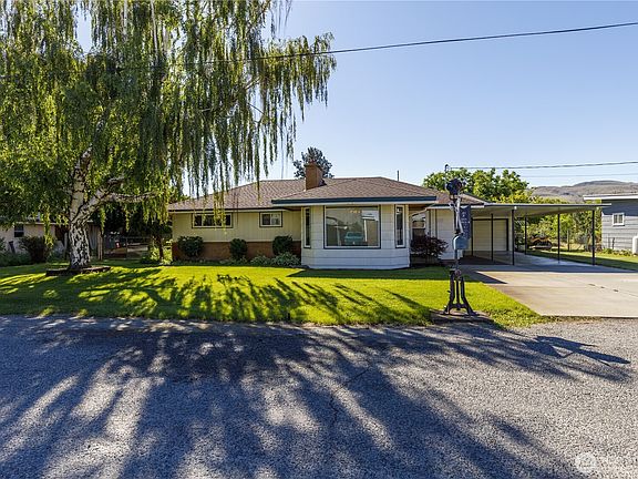 2nd image of 2080 James Avenue