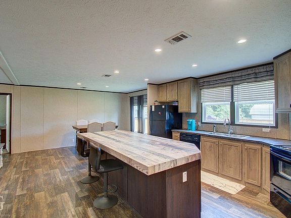 4th image of 2153 Highway 2