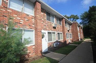 4th image of 602 Highland Pines Ct