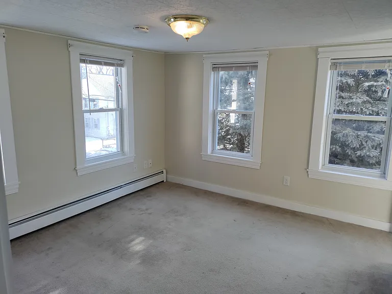 143 Chestnut St #2 — Photo 3