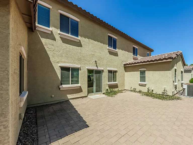 14180 W Country Gables Dr — Photo 17