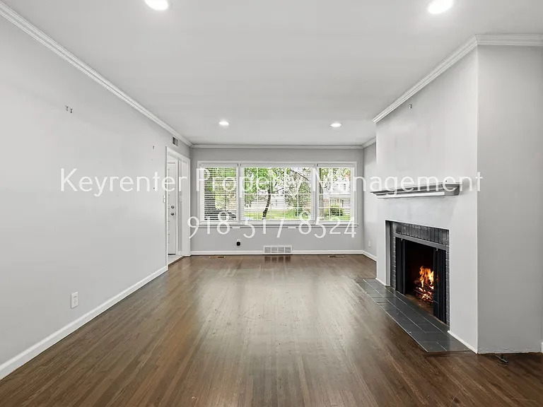 3325 S Yorktown Ave — Photo 3