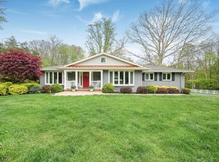 13 Laurel Pl, Chester Twp., NJ 07930