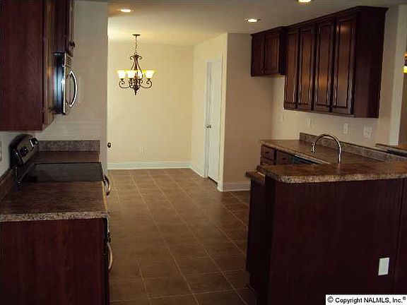 4th image of 6915 Breyerton Way