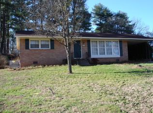 109 Vaughn St, Greer, SC 29651