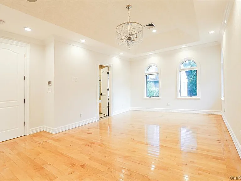 27 Elliot Rd — Photo 18