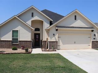 817 Holbrook Rd, Springtown, TX 76082