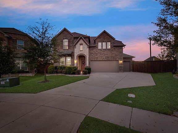 2nd image of 2708 Indigo Dr