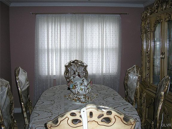 5th image of 2651 Bonnie Ln