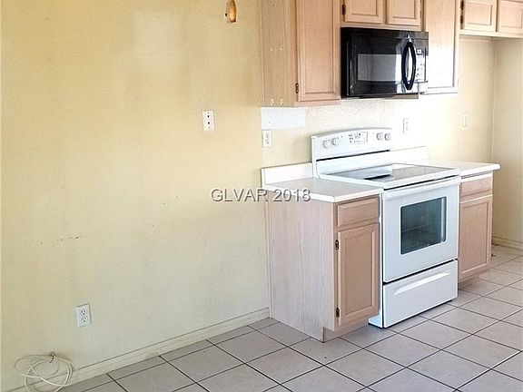 5th image of 5375 Angler Cir Unit 104