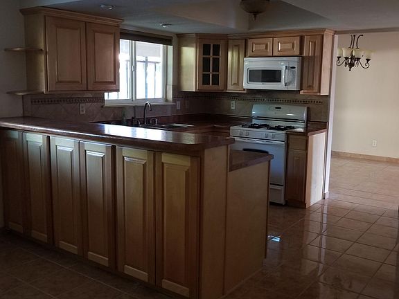 5th image of 2608 Anise Dr