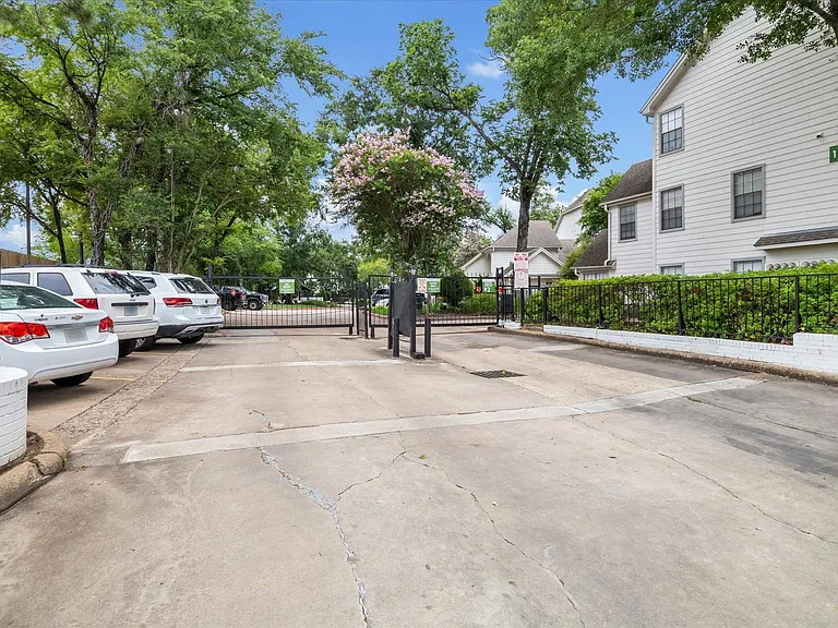 Grove at White Oak — Photo 21