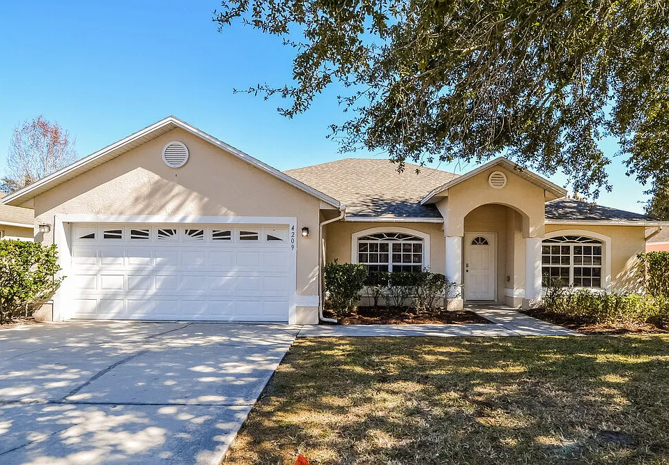 4209 Prairie Iris Ct