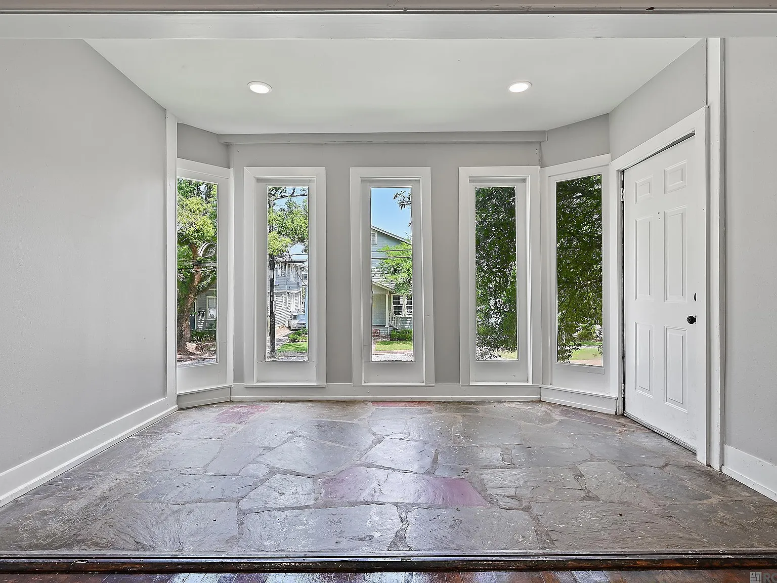 3 bed, 1450 sqft, $1,800 — Photo 3