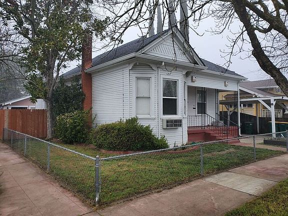 3rd image of 203 E Pine St