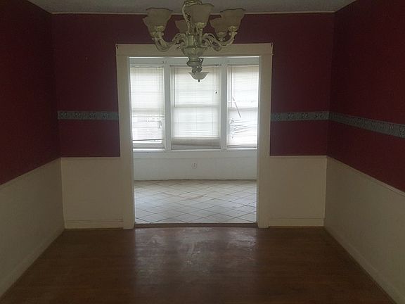 5th image of 308 N Cypress St