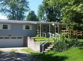 200 Perry St, Energy, IL 62933