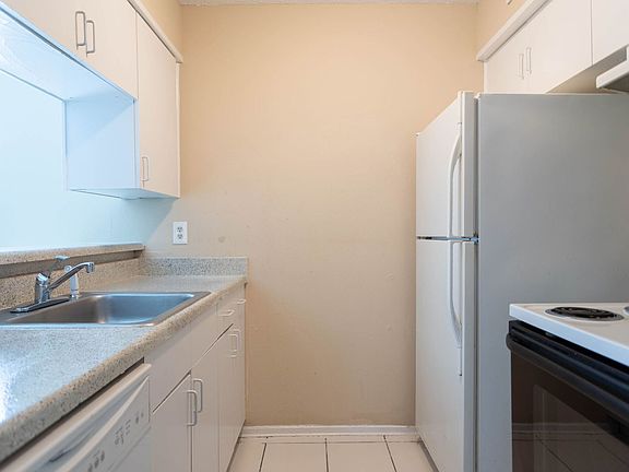 2nd image of 3100 5th St APT 205
