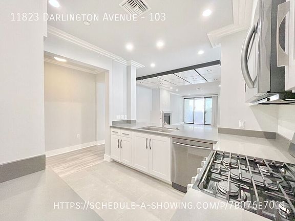 4th image of 11823 Darlington Ave #103