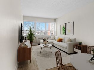 200 The Pkwy, Kingston, ON K7M 3E6