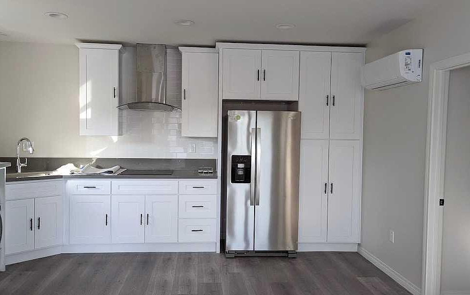1st image of 3416 Kelburn Ave