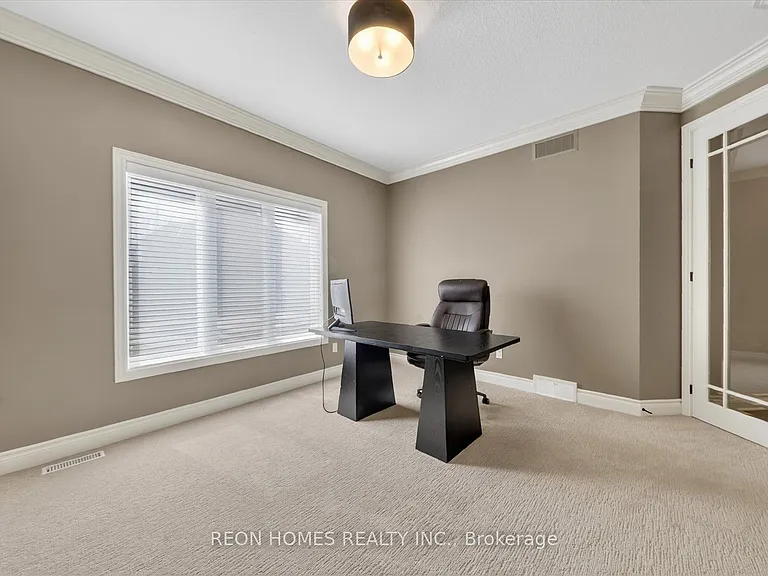 2192 Callingham Dr — Photo 16