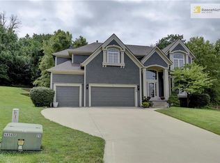 129 NE Misty Meadow Ct, Lees Summit, MO 64064