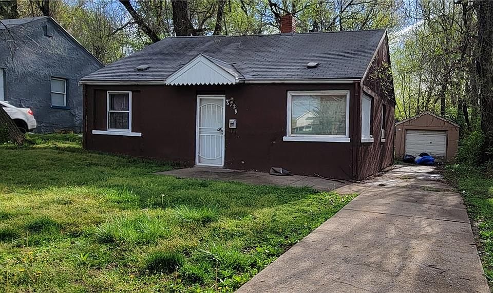 2nd image of 6729 S Benton Ave