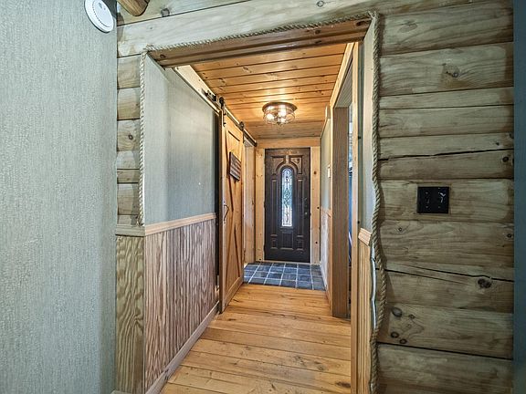 4th image of 4073 Turkey Ridge Rd
