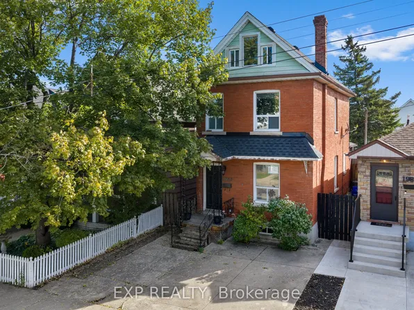 200 Kensington Ave N, Hamilton, ON L8L 7N7