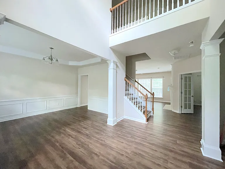 422 Selwood Pl — Photo 4