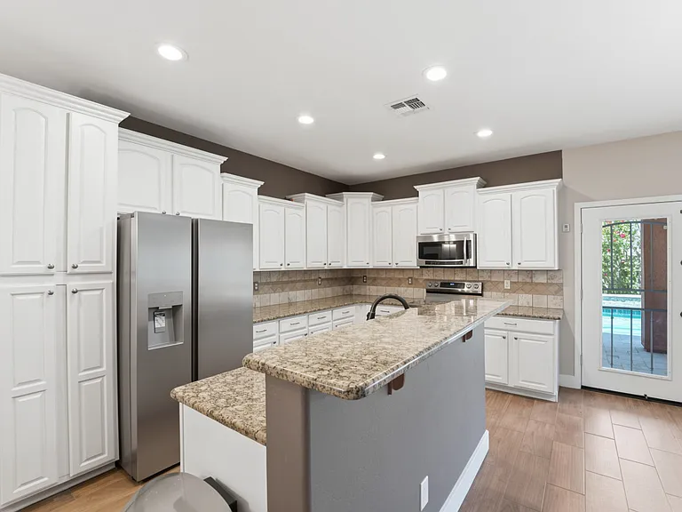 3446 E Fairview St — Photo 13