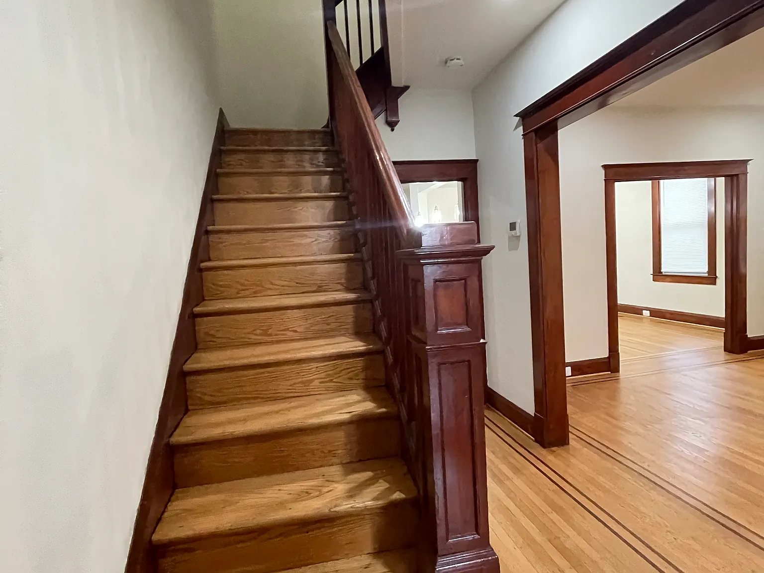 4 bed, 2.5 bath, 1324 sqft, $2,450 — Photo 2