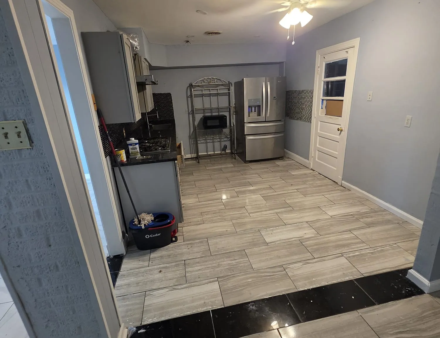 4 bed, 1687 sqft, $1,900 — Photo 2