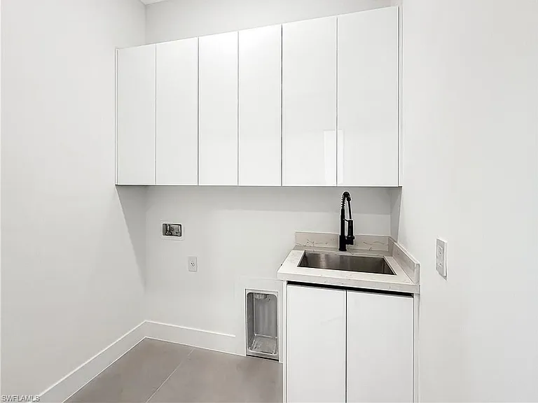 2206 NE 35th Ln — Photo 20