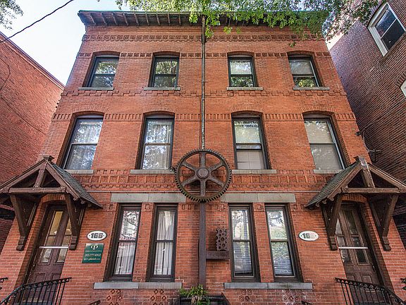 2nd image of 166 Park St #168PK03